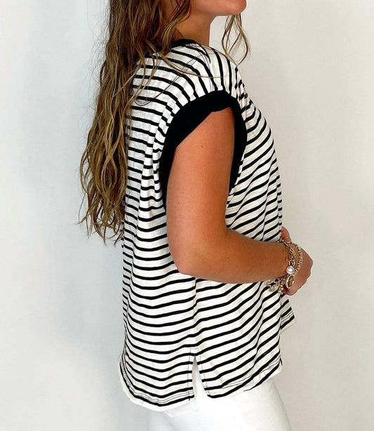 Shewin - Chest Pocket Sleeveless Tee