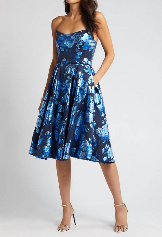 Black Halo - Clara Dress