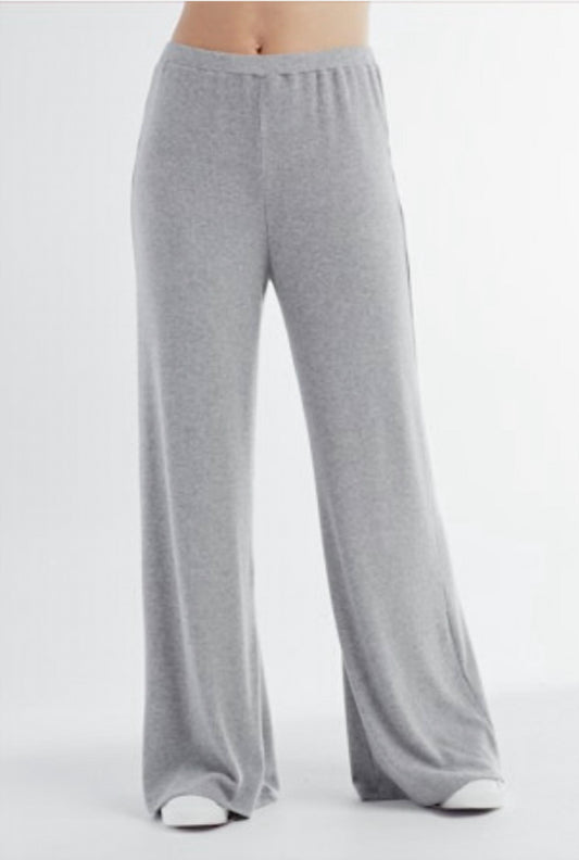 Red Haute - Women's Wide Leg Pant