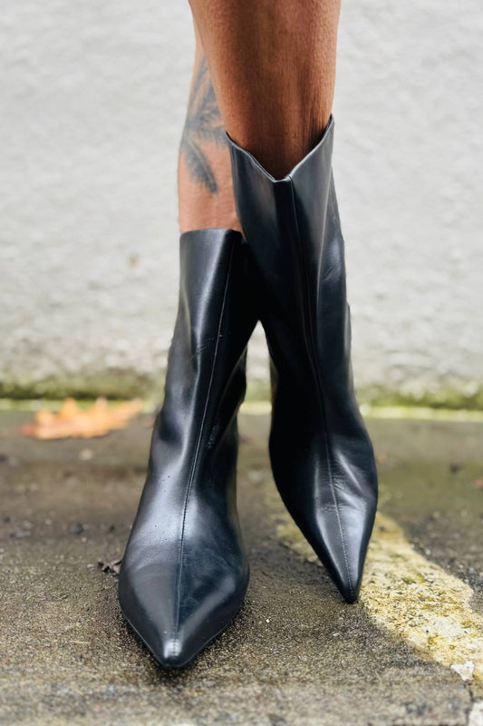 Seychelles - Women's Game Changer Boot