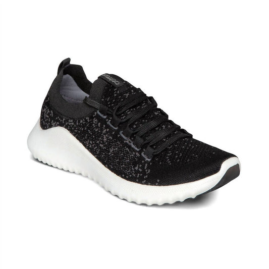 Aetrex - Women's Carly Sneaker