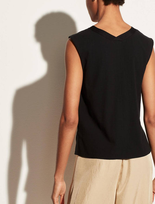 Vince - RIB TRIM DOUBLE V SHELL TOP