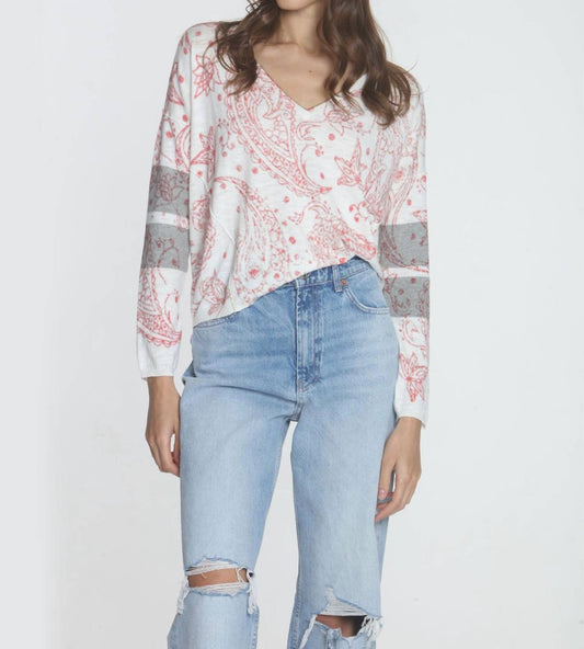 Label+Thread - Women's Paisley Vee