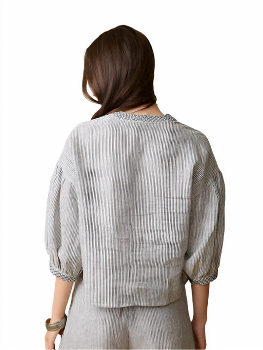 Aylaya - Finland V-neck Top