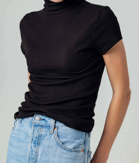 Sundays - Archer Tee