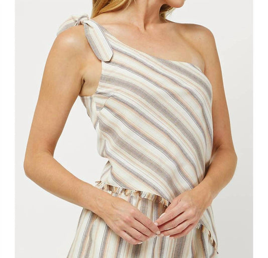 Needii - One Shoulder Scarf Top