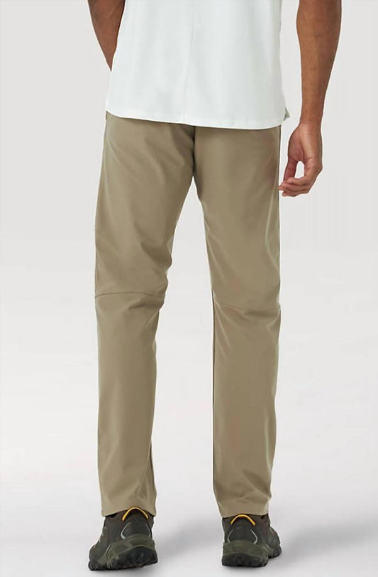 Wrangler - Men's Atg Fwds 5-pocket Chino Pant