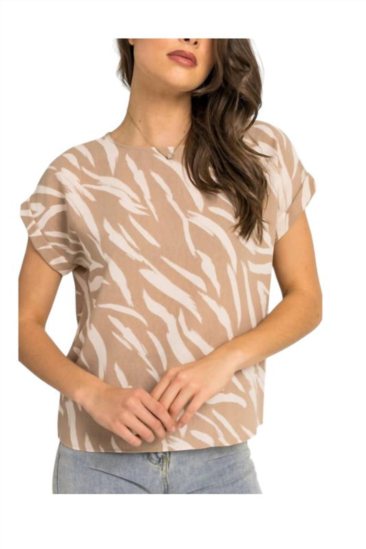 Gilli - Roll Up Abstract Blouse