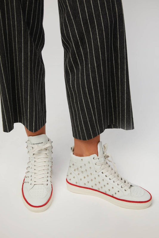 STUDDED LEATHER SNEAKER