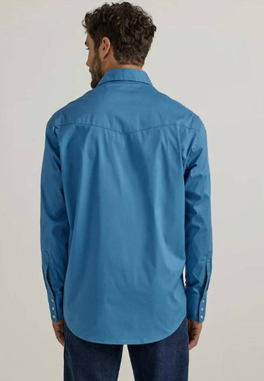 Wrangler - Wrinkle Resist Solid Snap Western Shirt