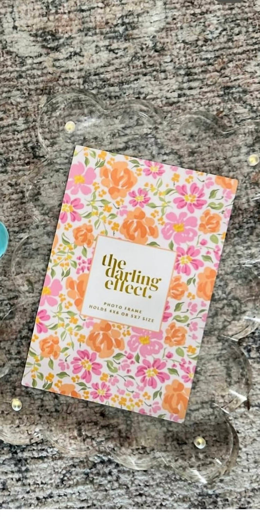 The Darling Effect - Scallop Magnetic Frame