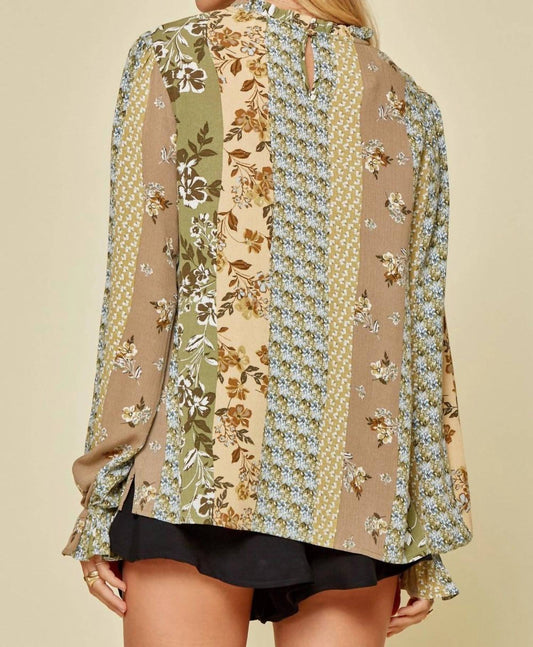 Andree By Unit - Mixed Floral Ruffle Sleeve Blouse