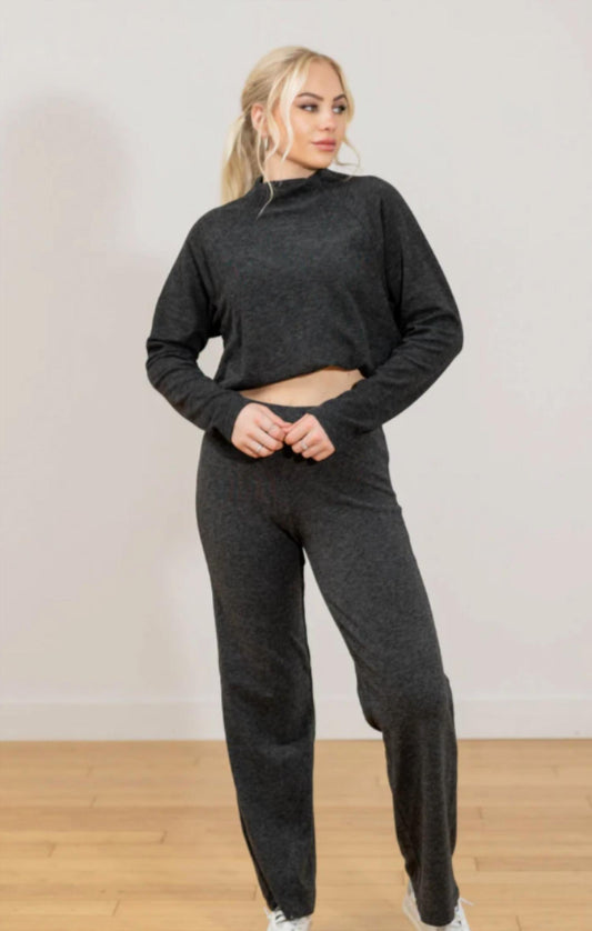 Bobi - Long Sleeve Raglan Mockneck Top