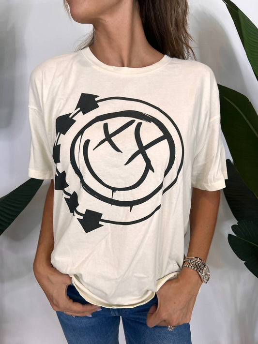 Daydreamer - Blink 182 Smiley Solo Tee