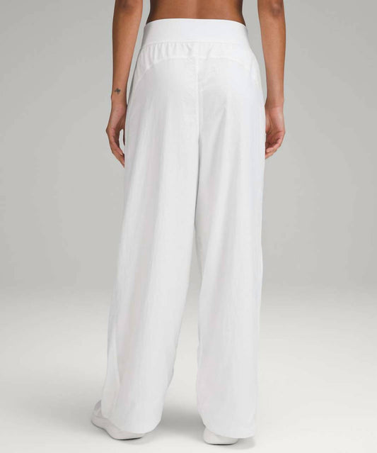 Lululemon - Lightweight Tennis Mid-Rise Track Pant