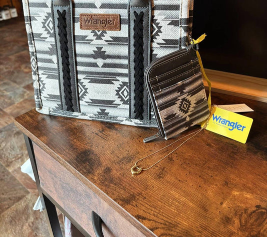 Wrangler - Southwestern Crossbody tote bag with zipper card case