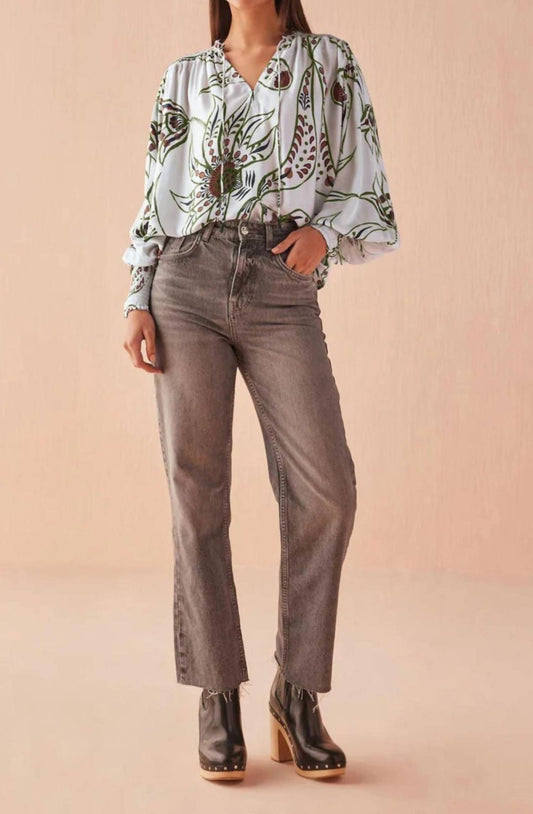 Omika - Anouk V-neck Blouse