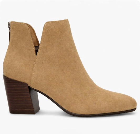 Blondo - Women's Stasia Waterproof Bootie