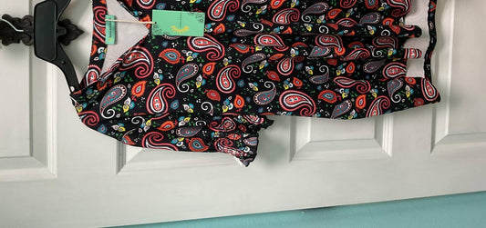 Sunshine & Rodeos - Women's Paisley Print V-Neck Top