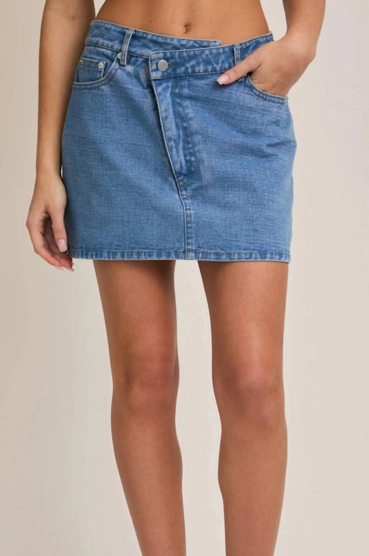 Le Lis - Women's The Jetty Mid Rise Denim Skort