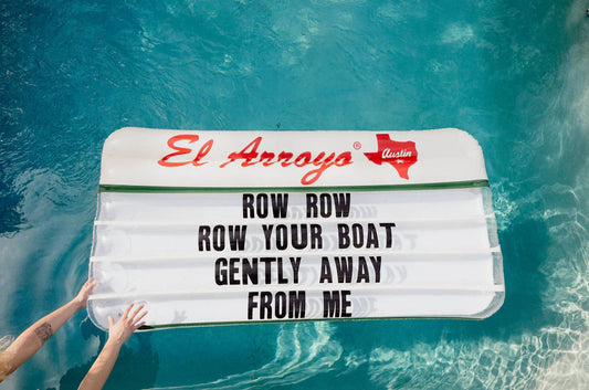 El Arroyo - POOL FLOAT
