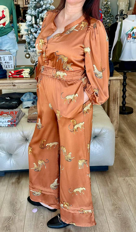 Umgee - Cheetah Motif Smocked Waist Jumpsuit