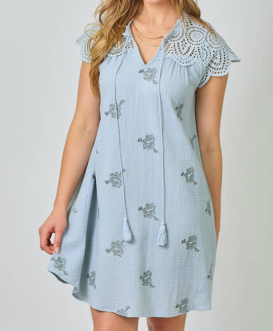 Mystree - Eyelet Sleeve Dress