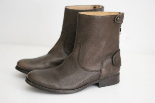 Frye - Women's Melissa Button Zip Short Ankle Boots