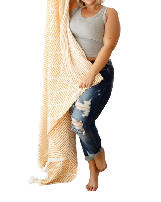 Cuddle Culture - Everett Blanket Single Cuddle Size