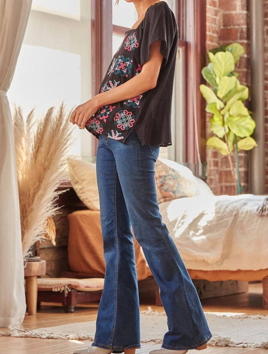 Andree By Unit - Embroidered Tile Design Top