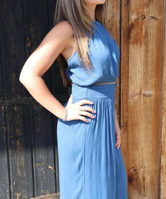 Elan - Capri Halter Crop Top