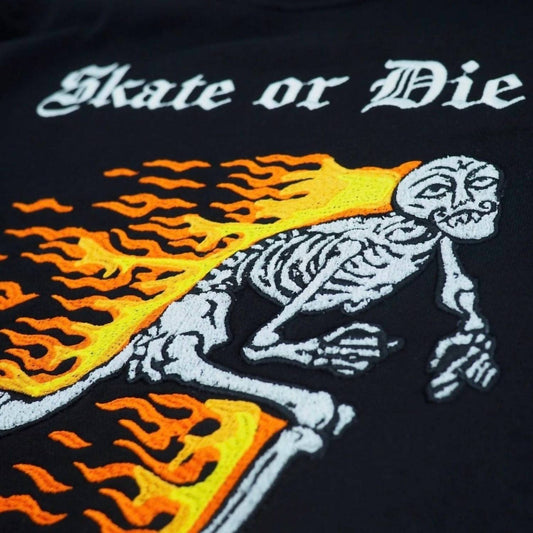 Haculla. - Men's Skate Or Die Crewneck
