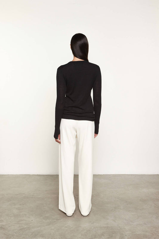 Enza Costa - FINE CASHMERE KNITTED V-NECK SWEATER
