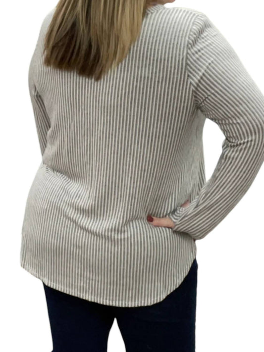 Honeyme - Sequin Pocket V-Neck Long Sleeve Tee