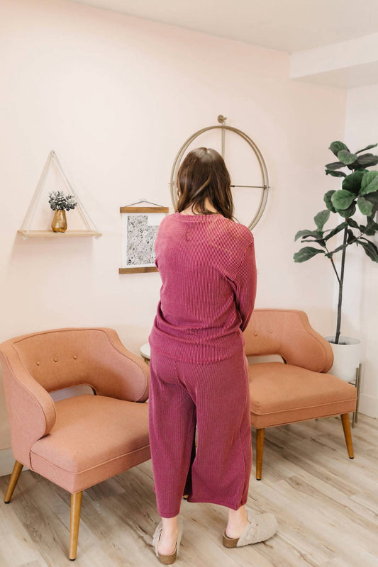 Blumin - Honor V-neck Top And Cropped Stretchy Pants Set