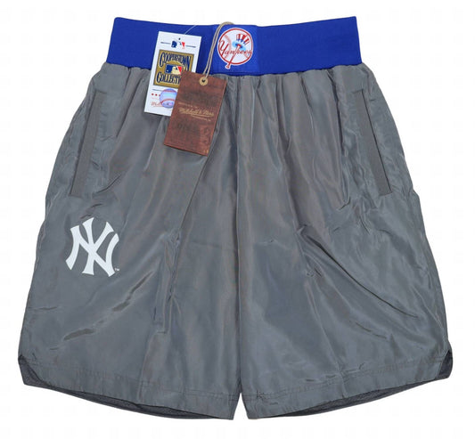 Mitchell & Ness - Men's Mlb Baseball Cooperstown Collection Insignia New York Yankees Shorts