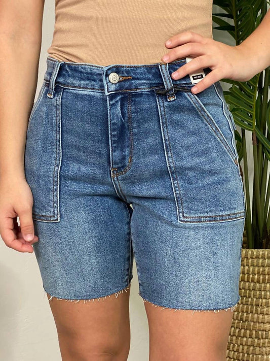 Judy Blue - Bermuda Back Flap Pockets Shorts