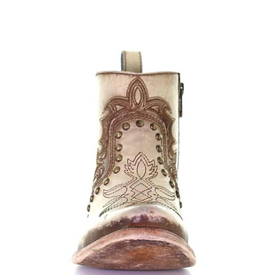 Corral - Women's Embroidered & Stud Round Toe Short Boot