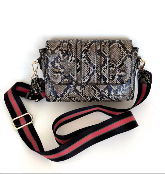 Sondra Roberts - Leopard crossbody
