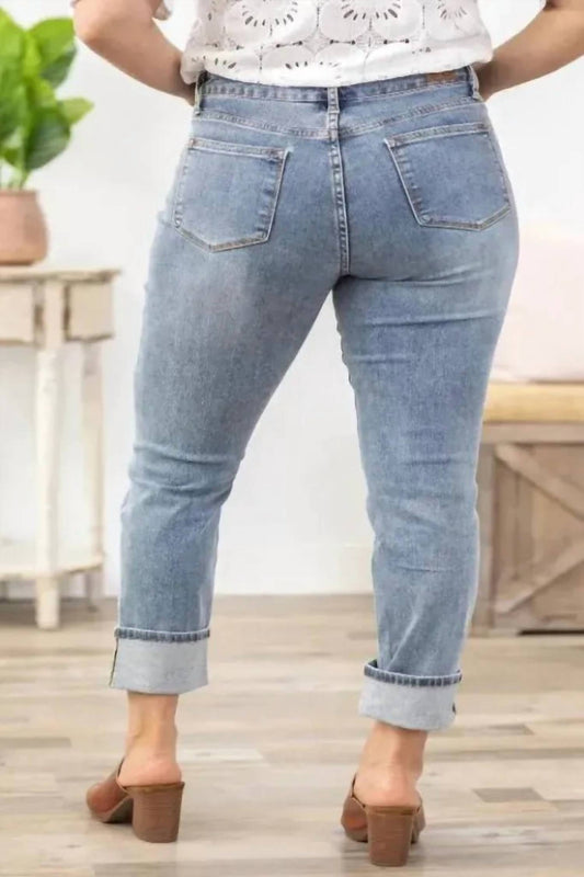 Judy Blue - Midrise Boyfriend Jeans