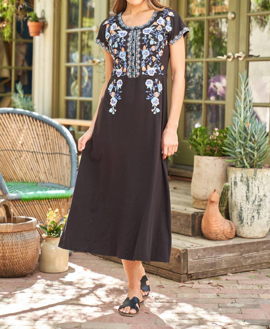 Paparazzi - Jersey Knit Embroidered Maxi Dress