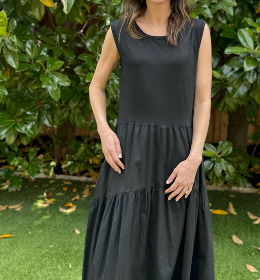 Astrid - Long Sleeveless Dress