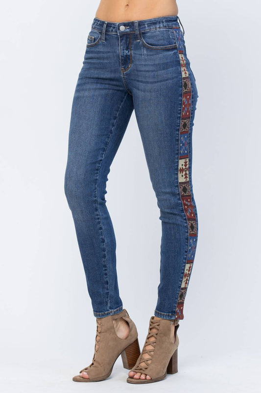 Judy Blue - Mid Rise Relaxed Fit Jeans