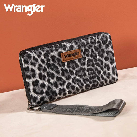 Wrangler - Leopard print wristlet wallet