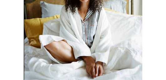 Piglet In Bed - Linen Drawstring Robe