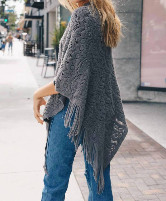 Leto - Cozy Scallop Lace Poncho