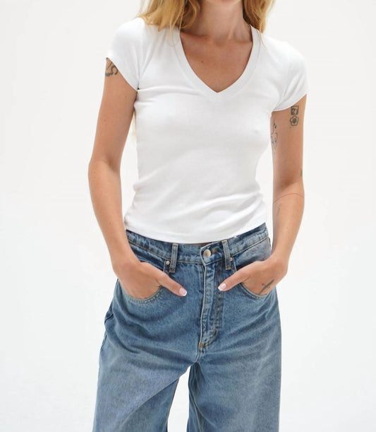 Lna - Fitted Ribbed V-neck Top