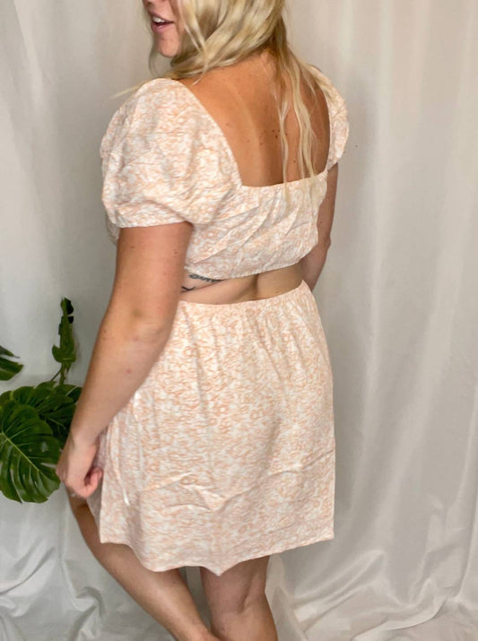 Le Lis - Oaklee Floral Cut Out Dress