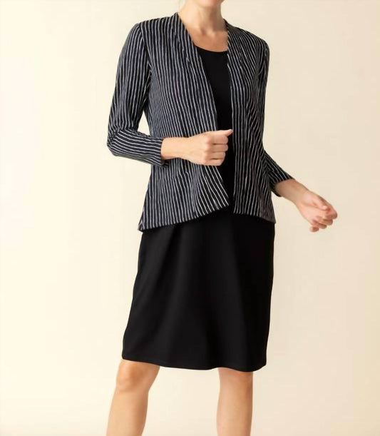 Habitat - Core Travel Bamboo Shirred Jacket