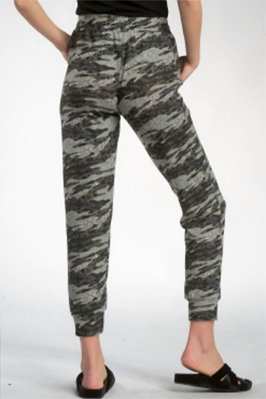 Elan - Camo Jogger